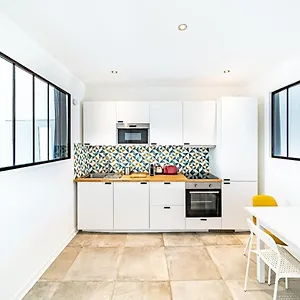 https://chez-baptiste-charmant-3-pers-debourg.hotels-rhonealpes.com